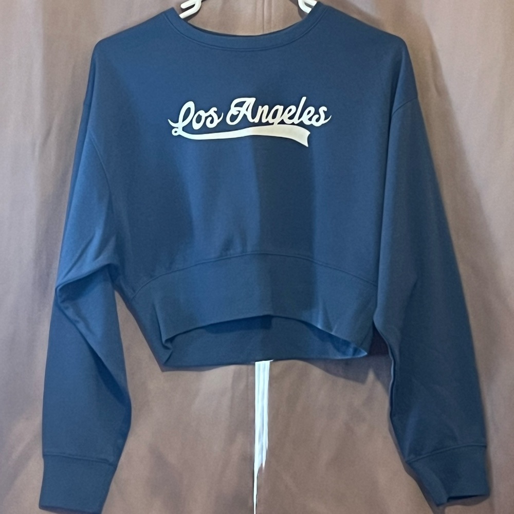 Cropped LA sweatshirt 💙